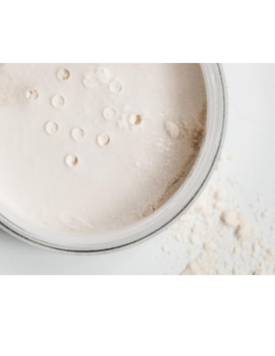 Polvo traslúcido Dermacol Invisible Fixing Powder