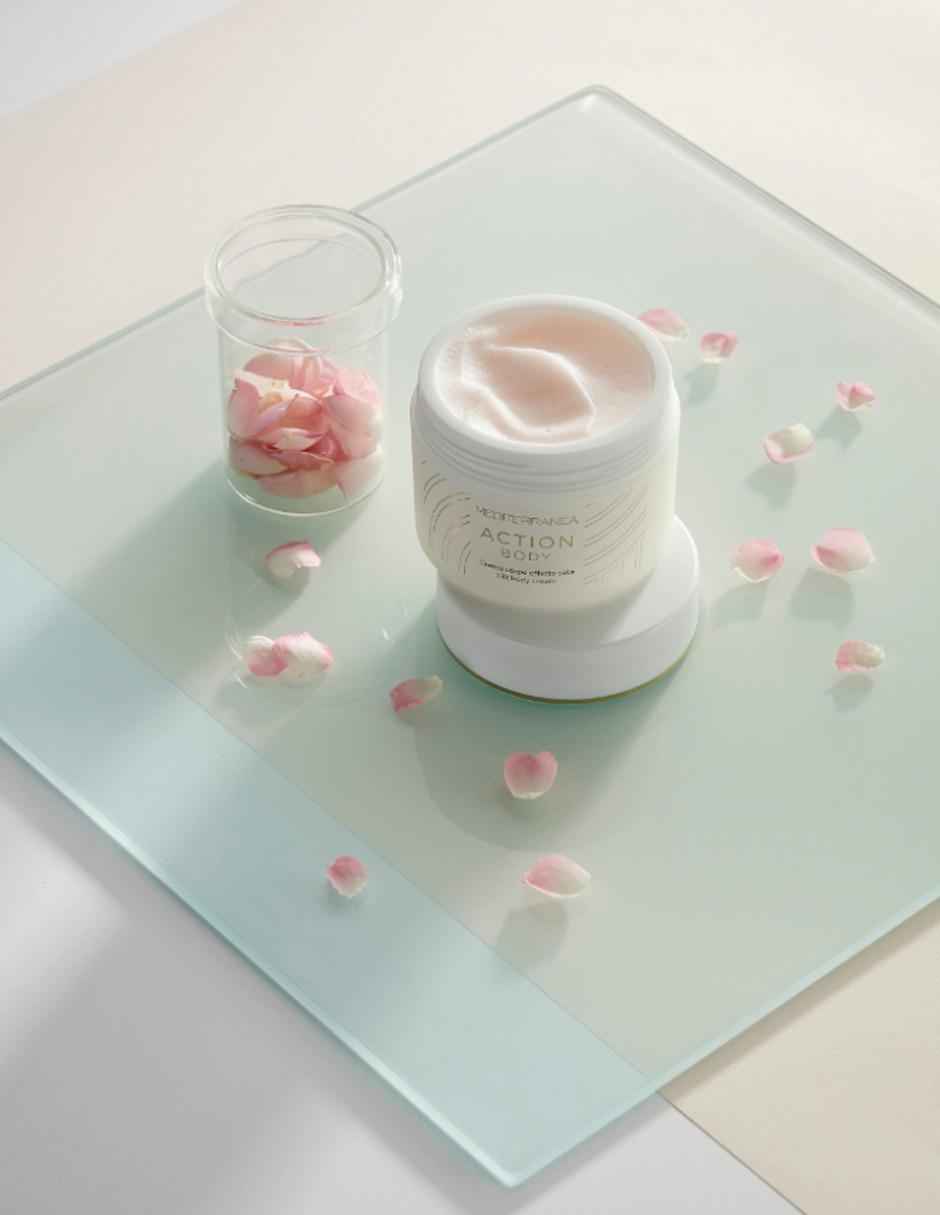 Crema para cuerpo recomendada para hidratar de día y noche para todo tipo piel 4