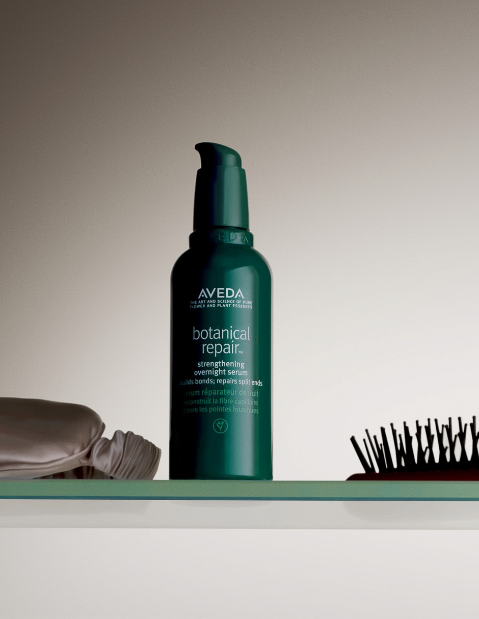 Sérum hidratante para cabello Intensivo Nocturno de la Colección Botanical Repair Strengthening Overnight de 3