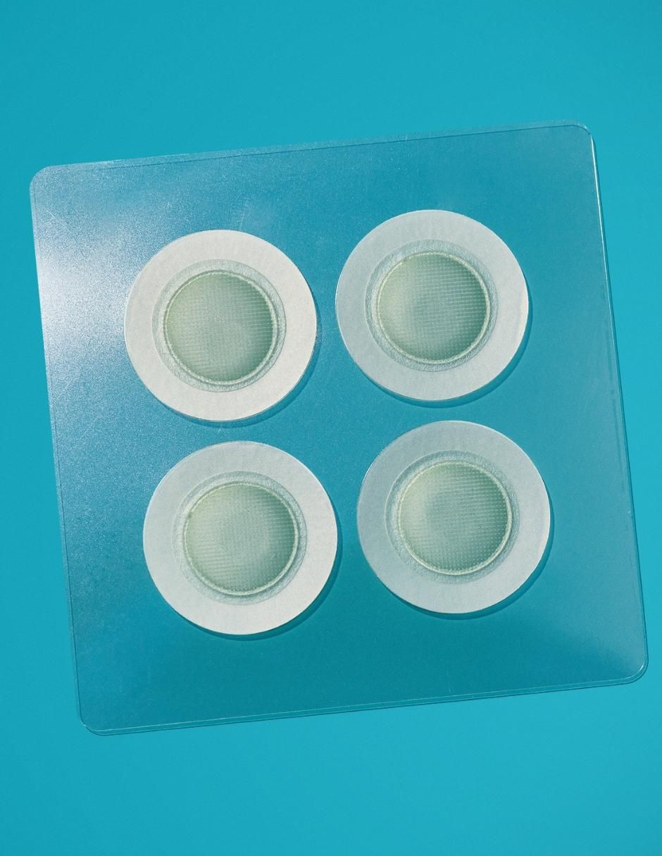 Parches anti edad Wake Up Beautiful Microneedling Patches 3
