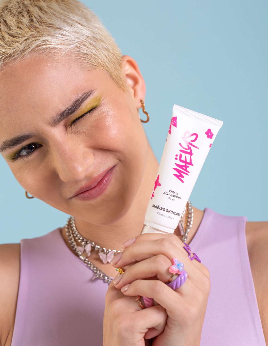 Crema para rostro y cuerpo recomendada para prevenir la aparición de manchas de noche todo tipo piel 2