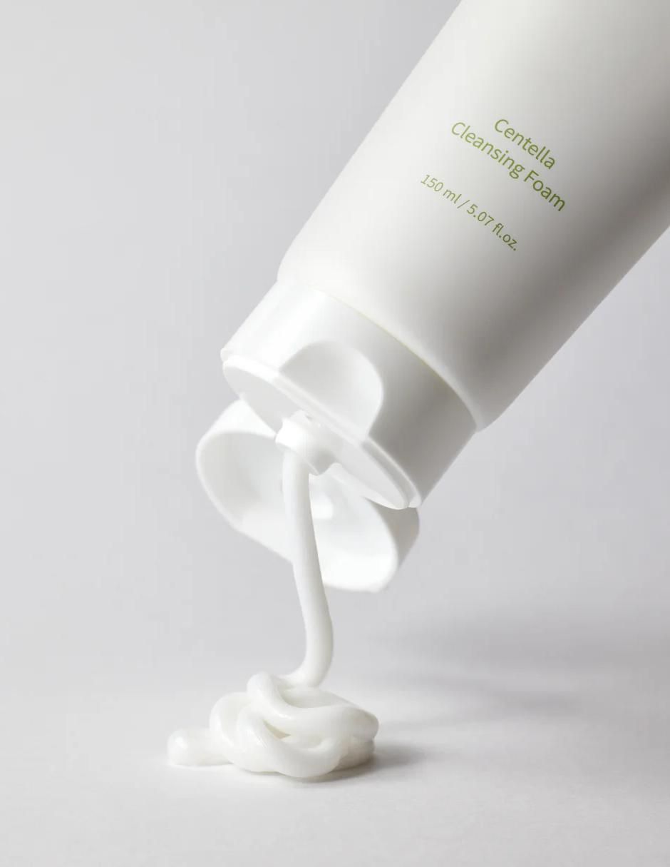 Limpiador facial para calmar y regenerar la piel