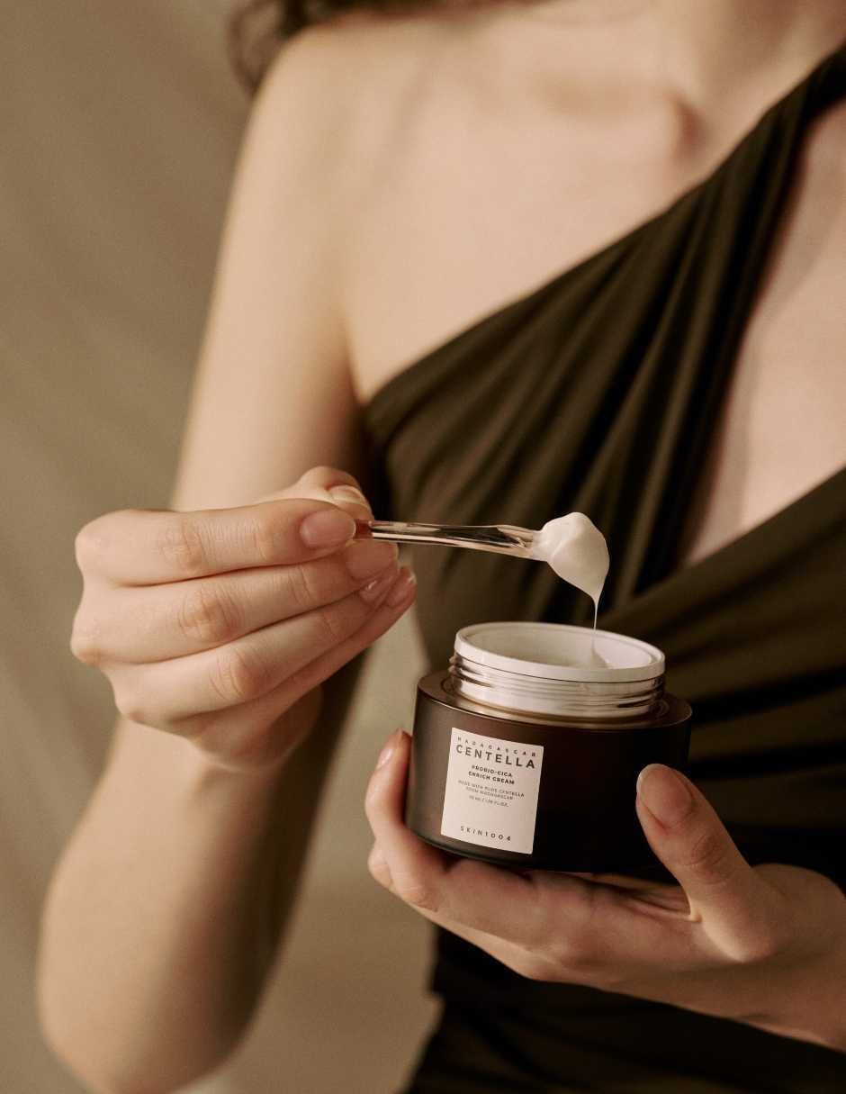Crema facial recomendada para hidratar de día y noche Madagascar Centella Probio-Cica enrich Skin 1004 Probio-Cica todo tipo piel Crema facial recomendada para hidratar de día y noche Madagascar Centella Probio-Cica enrich Skin 1004 Probio-Cica todo tipo piel