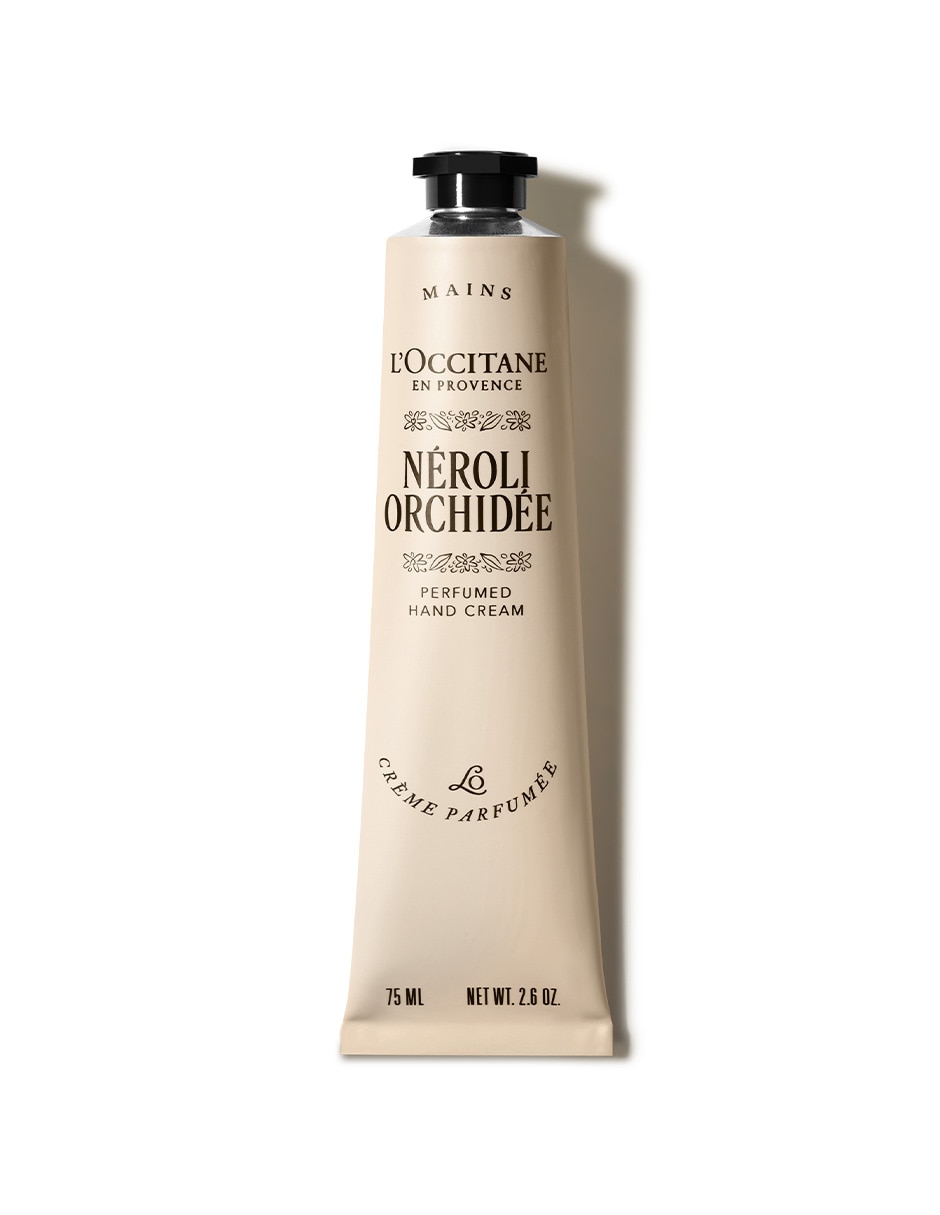 Crema para manos y uñas recomendada para hidratar día y noche todo tipo de piel