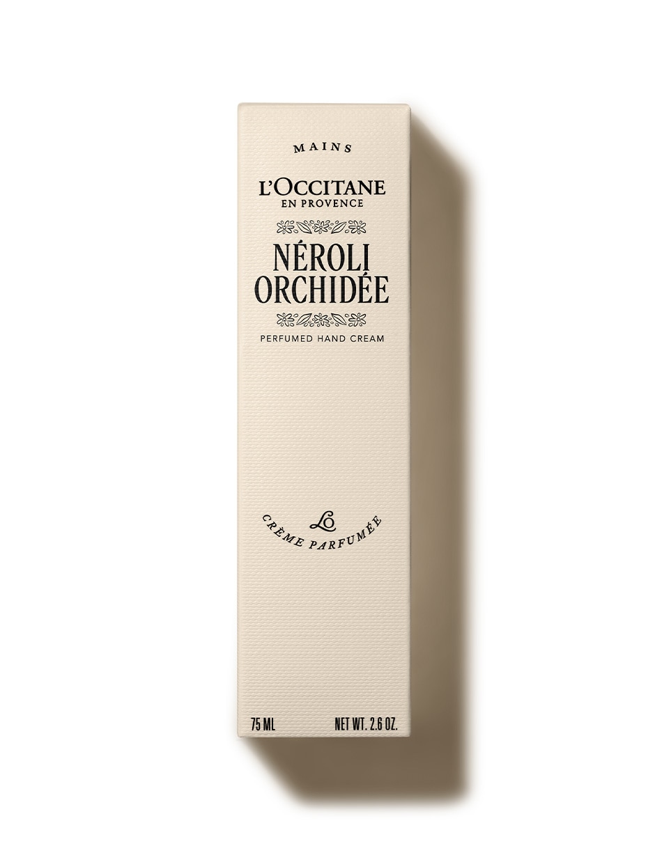 Crema para manos y uñas recomendada para hidratar día y noche todo tipo de piel