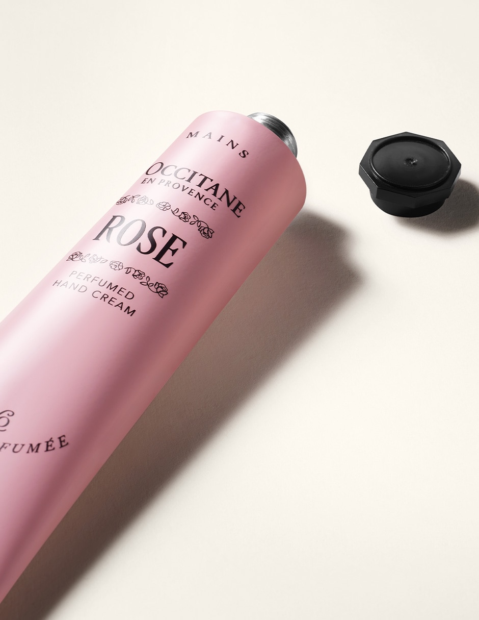 Crema para manos y uñas recomendada para hidratar día y noche todo tipo de piel Crema para manos y uñas recomendada para hidratar día y noche todo tipo de piel