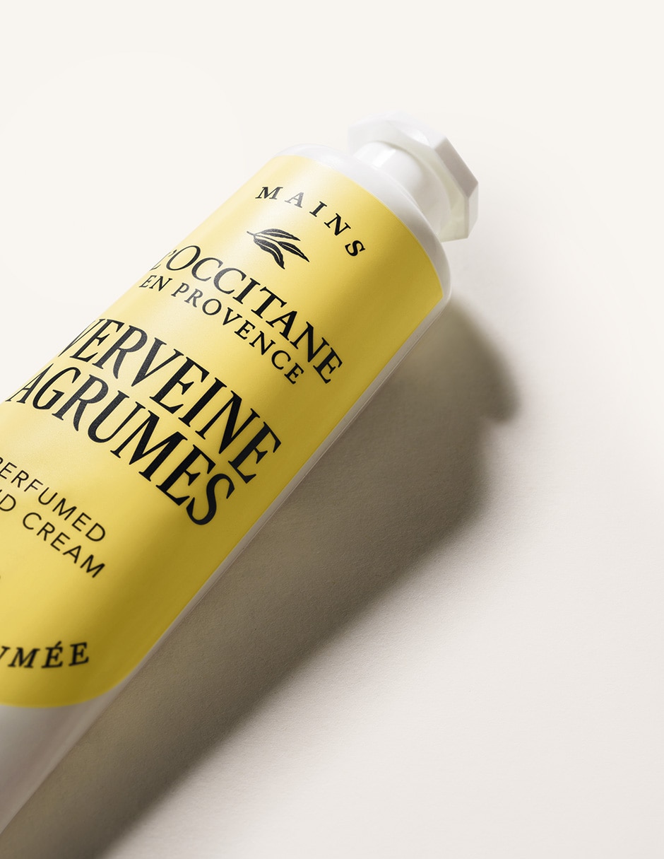 Set de crema para manos y uñas recomendada para hidratar de día y noche para todo tipo de piel Set de crema para manos y uñas recomendada para hidratar de día y noche para todo tipo de piel