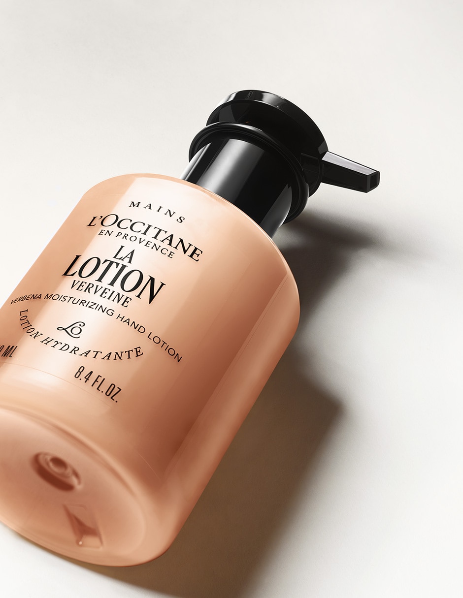 Crema para manos y uñas recomendada para hidratar día y noche todo tipo de piel Crema para manos y uñas recomendada para hidratar día y noche todo tipo de piel