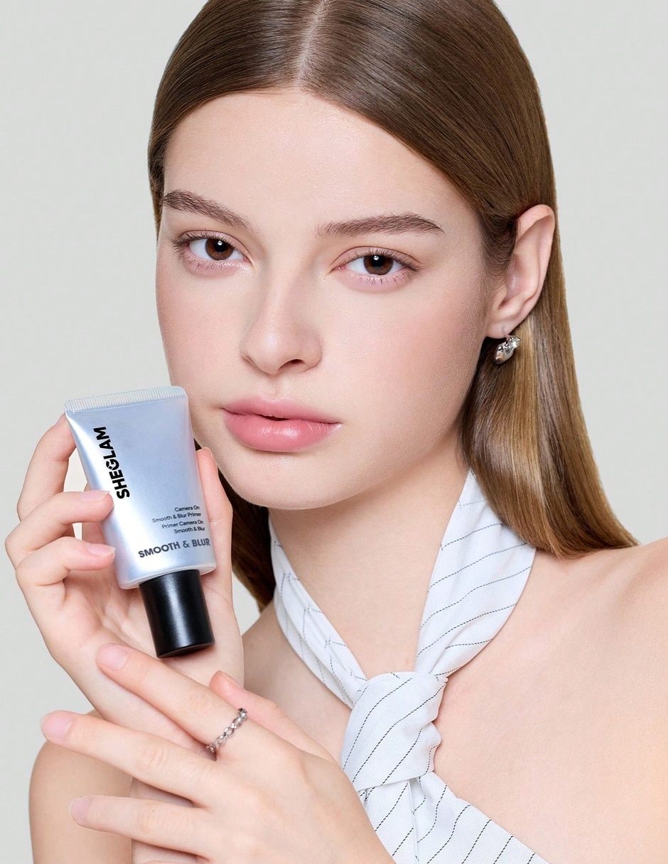 Maquillaje Camera on Smooth & Blur primer-translucent 3