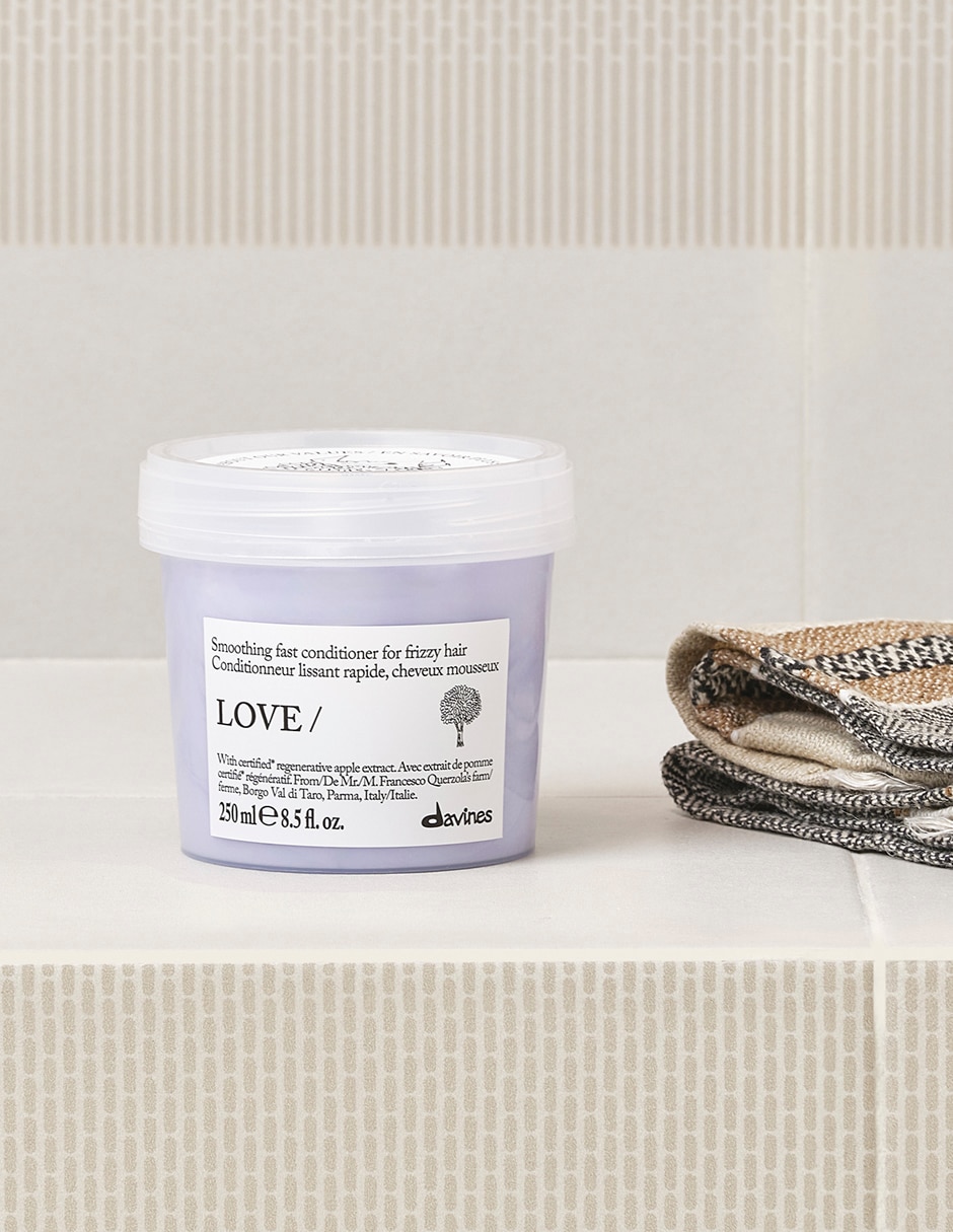 Acondicionador para cabello love smoothing conditioner essential haircare 3