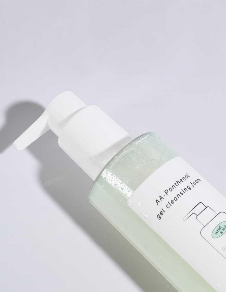 Limpiador facial gel cleanser para hidratar 4