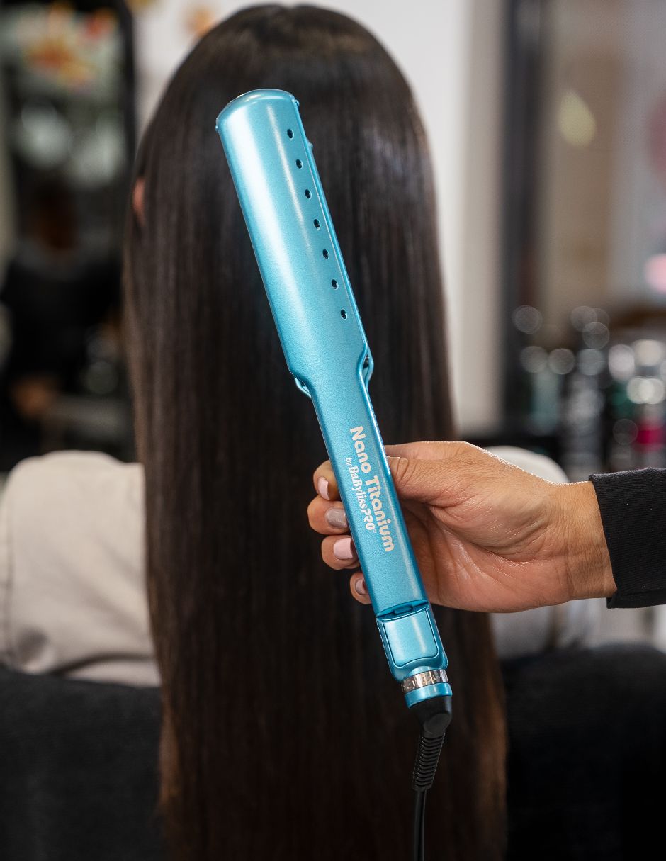 Mini alaciadora babyliss BNT5073TES placas de nano titanium 7